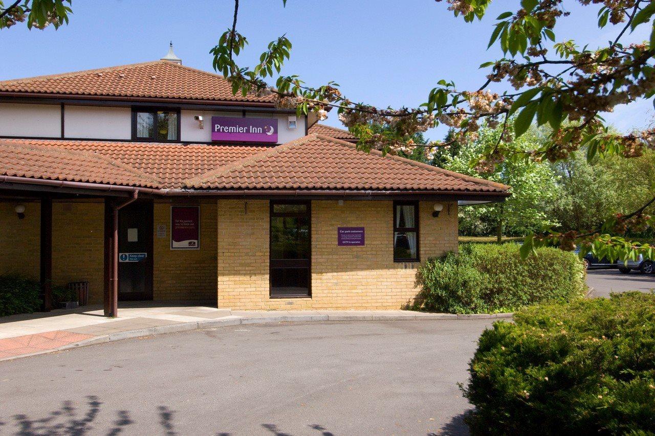 Premier Inn Peterborough - Ferry Meadows Eksteriør billede