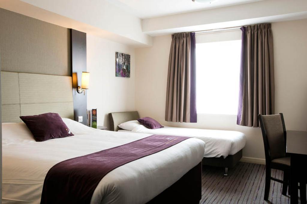 Premier Inn Peterborough - Ferry Meadows Eksteriør billede