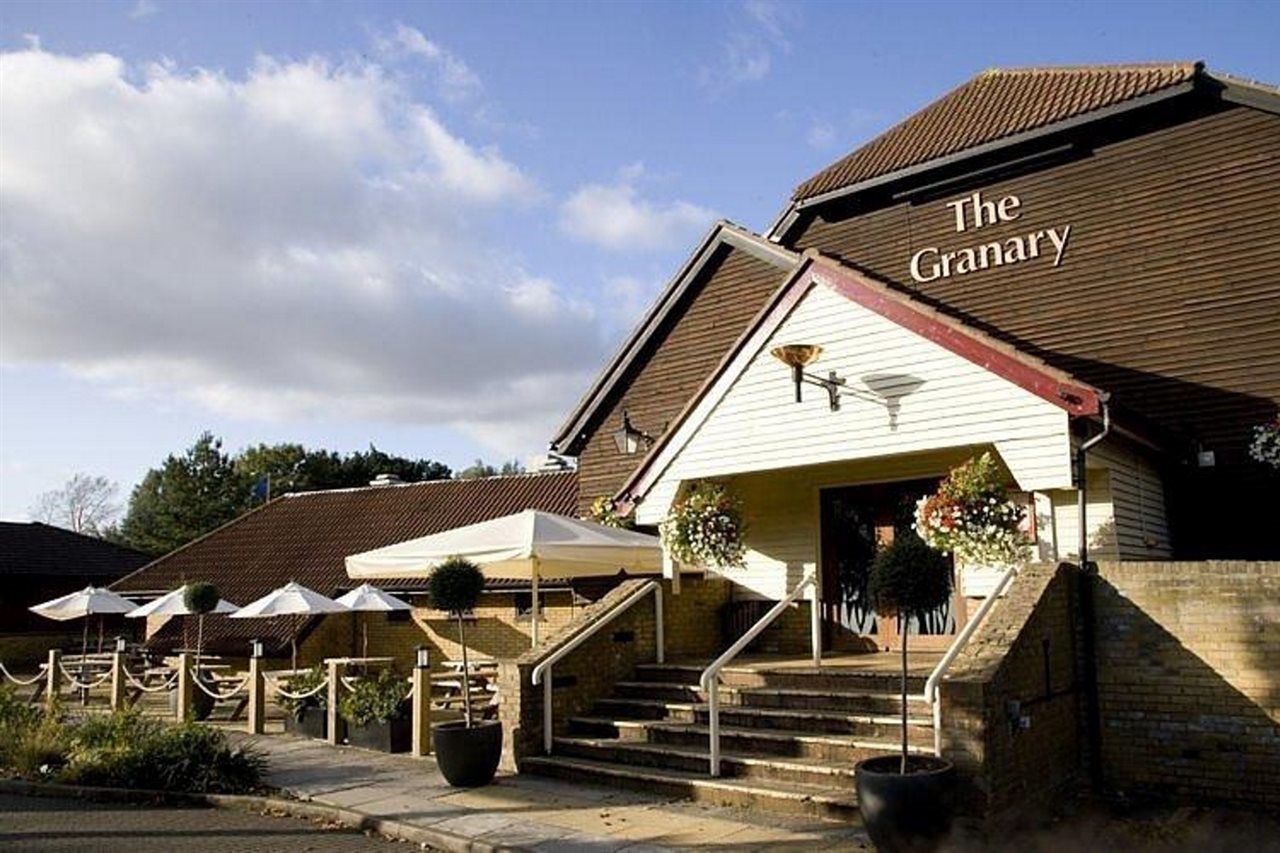 Premier Inn Peterborough - Ferry Meadows Eksteriør billede